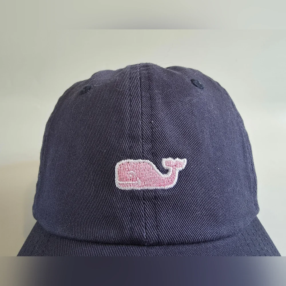 NWT Vinyard Vines Pink Whale Logo Baseball Hat in Vineyard Navy Women's